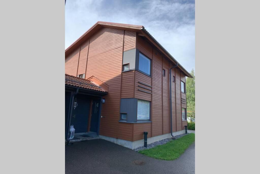 Appartement Luxus House With Sauna Nearby Airport à Vantaa Extérieur photo